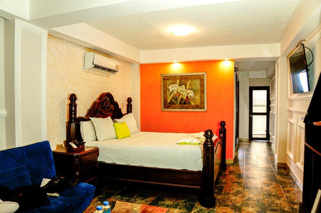 Hotel Mi Paraiso Rio Dulce Castillo de San Felipe Kültér fotó