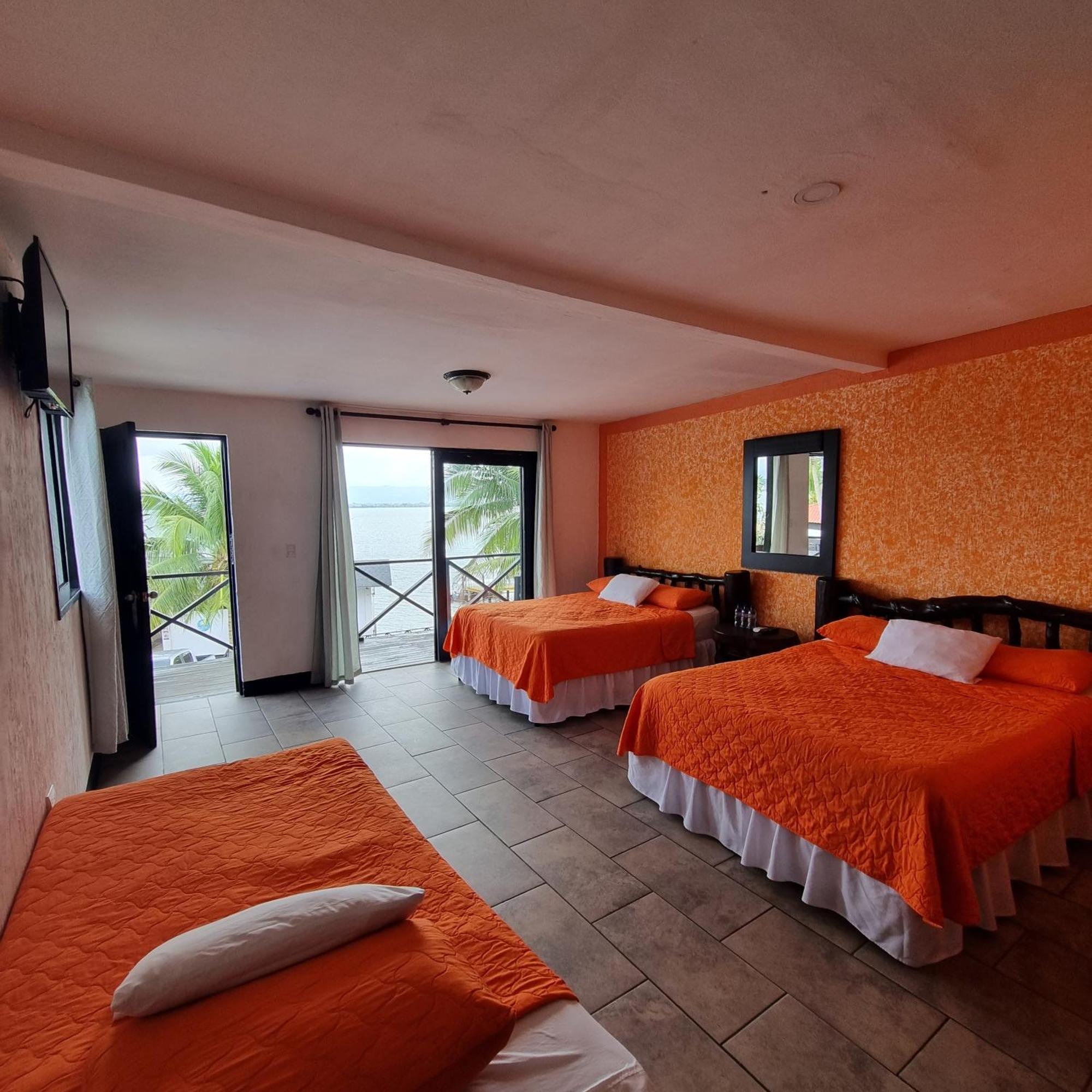 Hotel Mi Paraiso Rio Dulce Castillo de San Felipe Kültér fotó