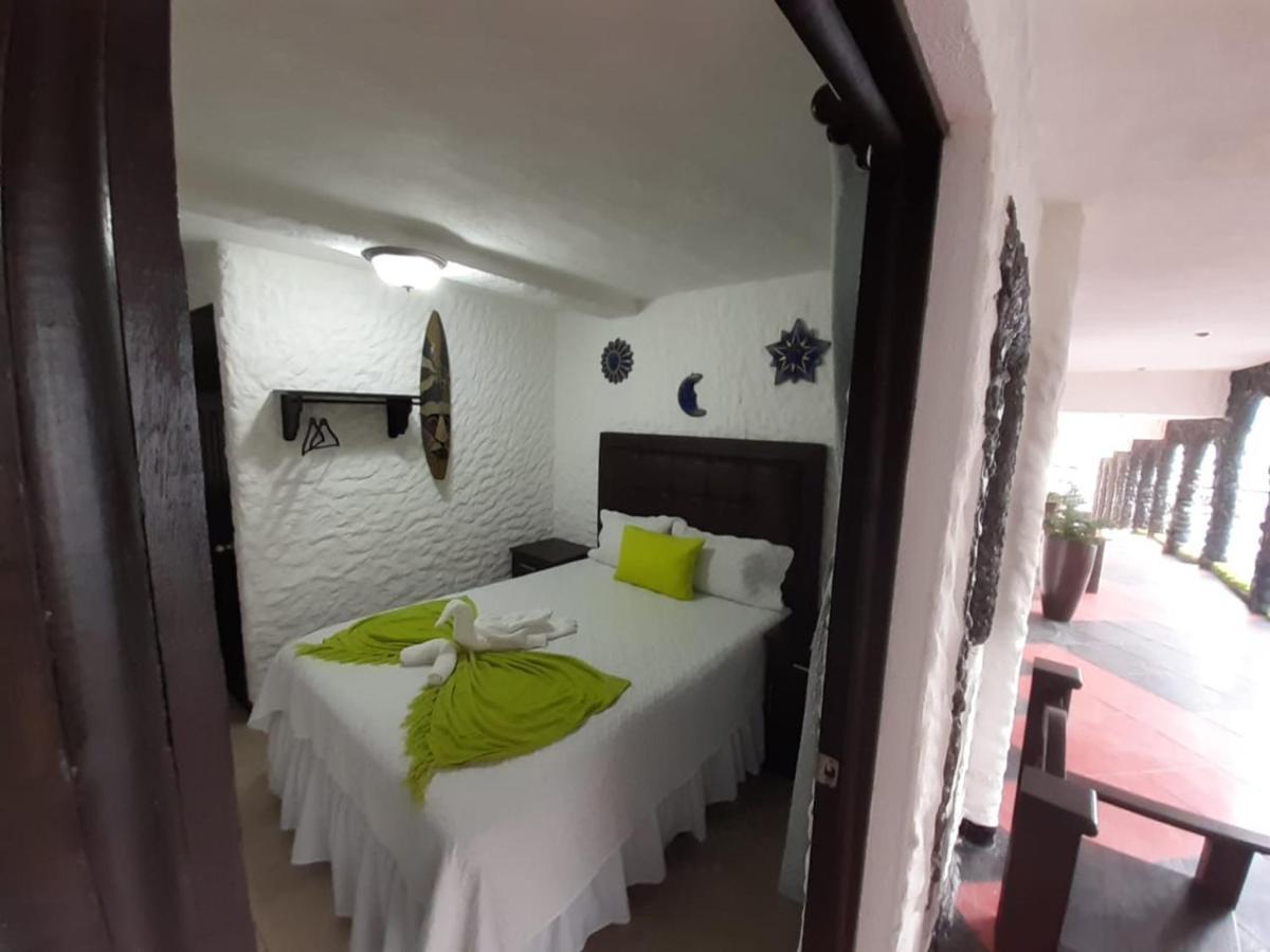 Hotel Mi Paraiso Rio Dulce Castillo de San Felipe Kültér fotó