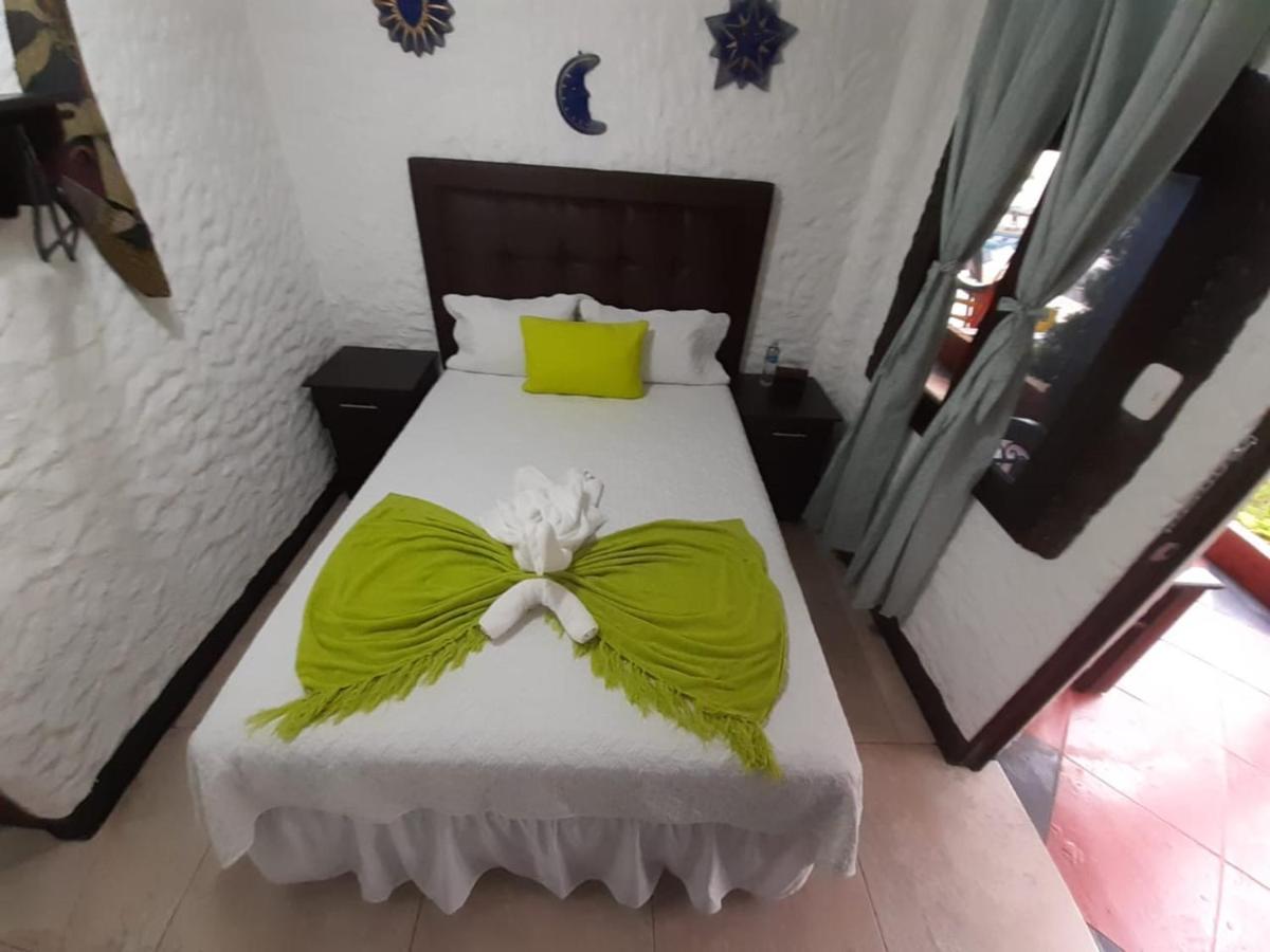 Hotel Mi Paraiso Rio Dulce Castillo de San Felipe Kültér fotó